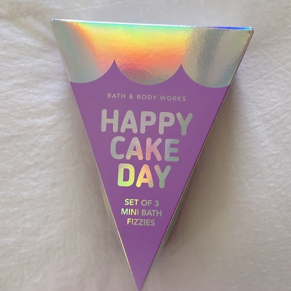 Bath & Body Works Vanilla Buttercream Mini Gift Set - Picture 3 of 5